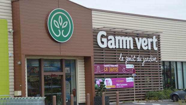 Gamm vert operates 1 125 outlets in France.