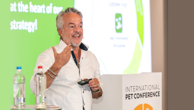 At the International Pet Conference, Torsten Toeller admitted that 2024 was anything but easy for Fressnapf.