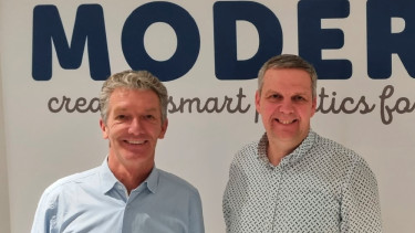 Moderna appoints Alex Raes as CEO